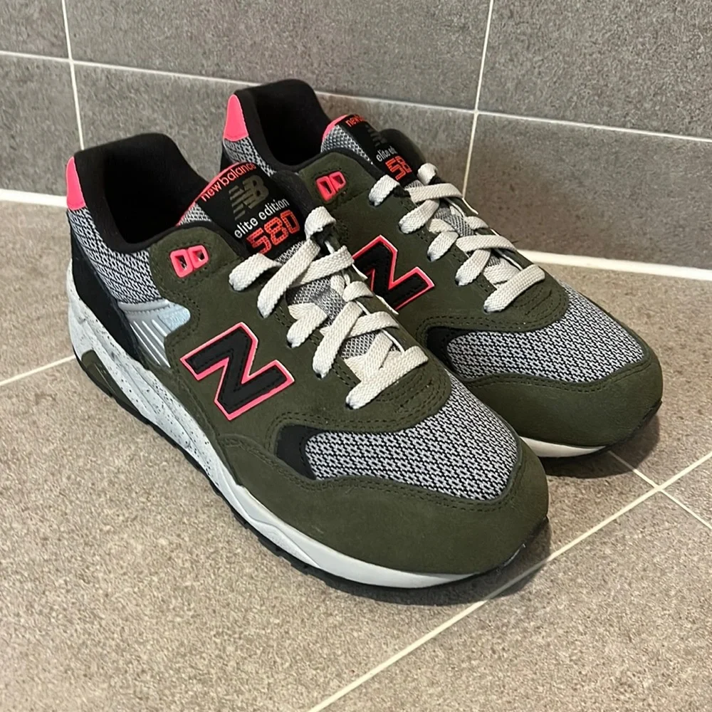 New Balance Elite Pack WRT580CI Shoes Sneakers new 580 green Womens Size 7